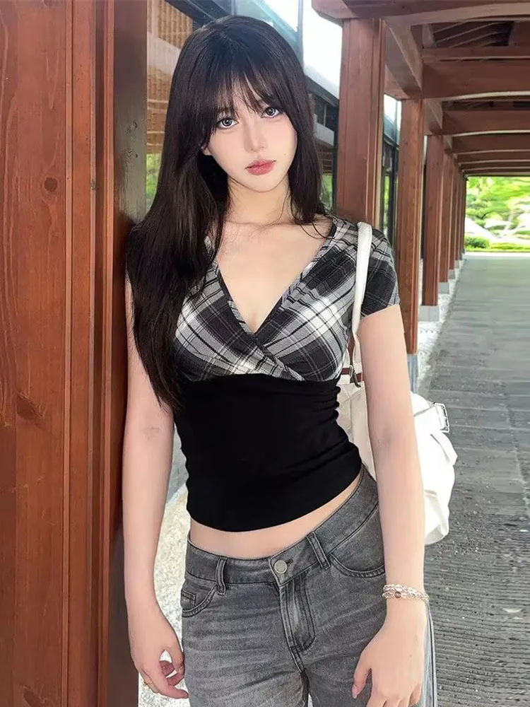 American Sweet Hot Girl V-Neck Short Sleeve T-Shirt Women Summer Plaid Splicing Slim Fit Crop Top Bodycon Tee