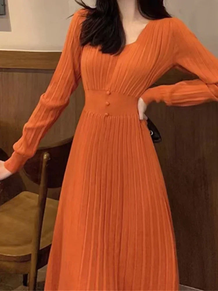V-neck High Waist Pleated Knitted Dress Autumn/Winter New Warm Long Sleeve Pullover Solid Color A-line Woolen