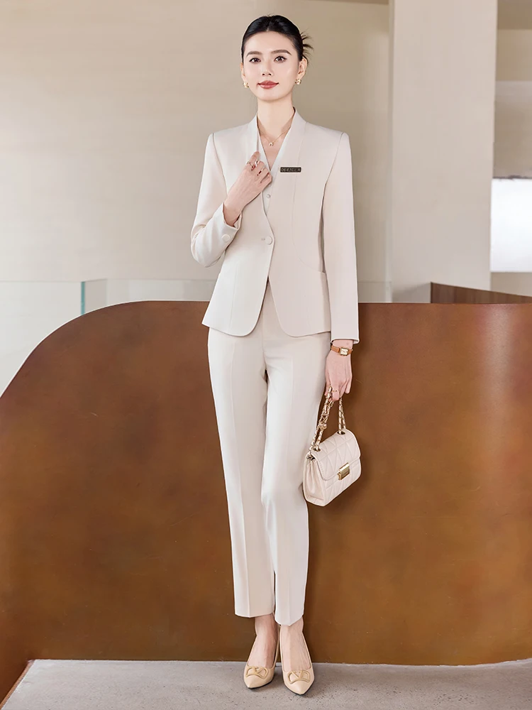 

AIyssa Fashionable professional women's clothing, exquisite and elegant, two-piece pants + blazer. New 2025