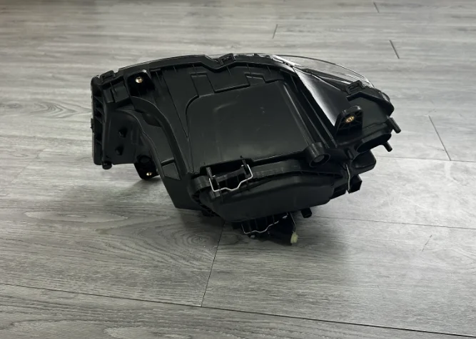 VO-LVO-MAN Lion's City Truck LED Headlights Energy Efficient 24V with DRL and Turn Signal New Condition