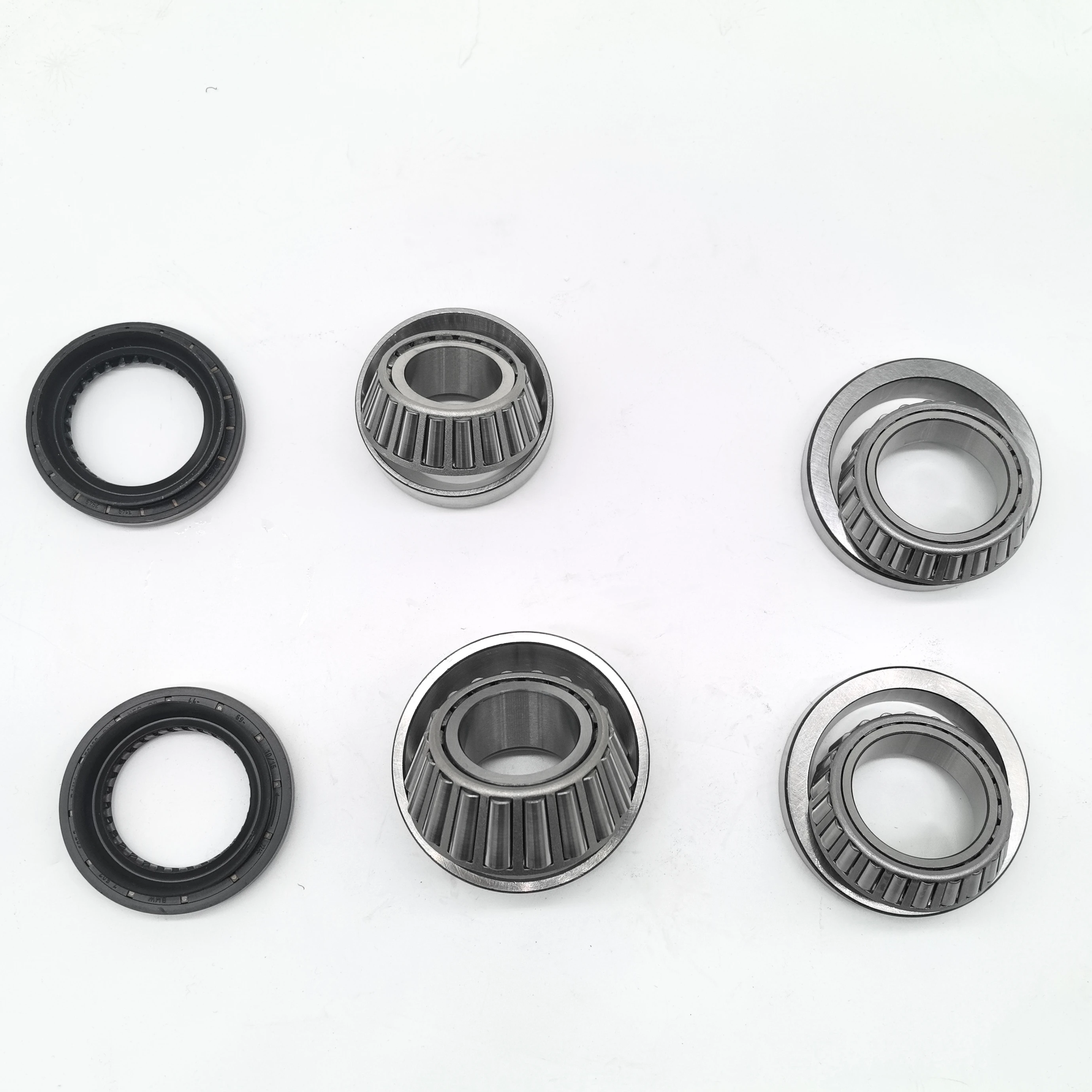 

Хорошо продается подходит для комплекта для ремонта переднего дифференциального подшипника XDrive 2003-2020 гг.