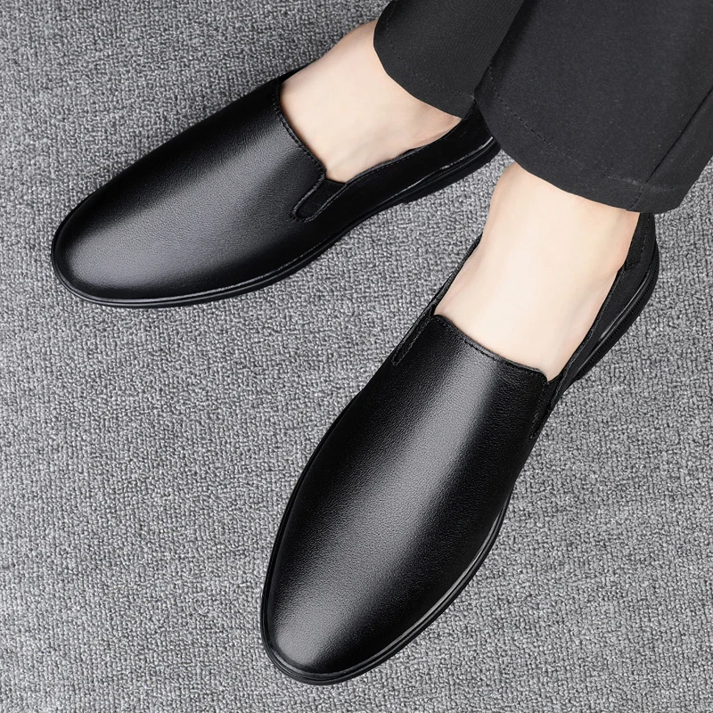 Genuine Leather Men Casual Shoes Luxury Brand Shoes Breathable Slip on Lazy Driving Shoes High-end offce fashion shoes