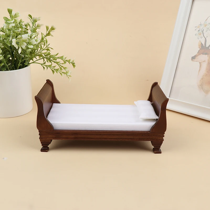 Móveis de madeira Cama Individual para Dollhouse, Acessórios Miniatura, 1:12