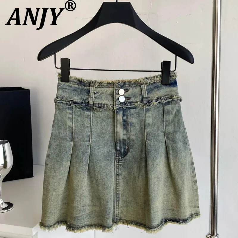 

ANJY, осенняя новая женская корейская модная винтажная джинсовая юбка с двумя пуговицами для девочек, стильные плиссированные утягивающие потертые короткие юбки A16829