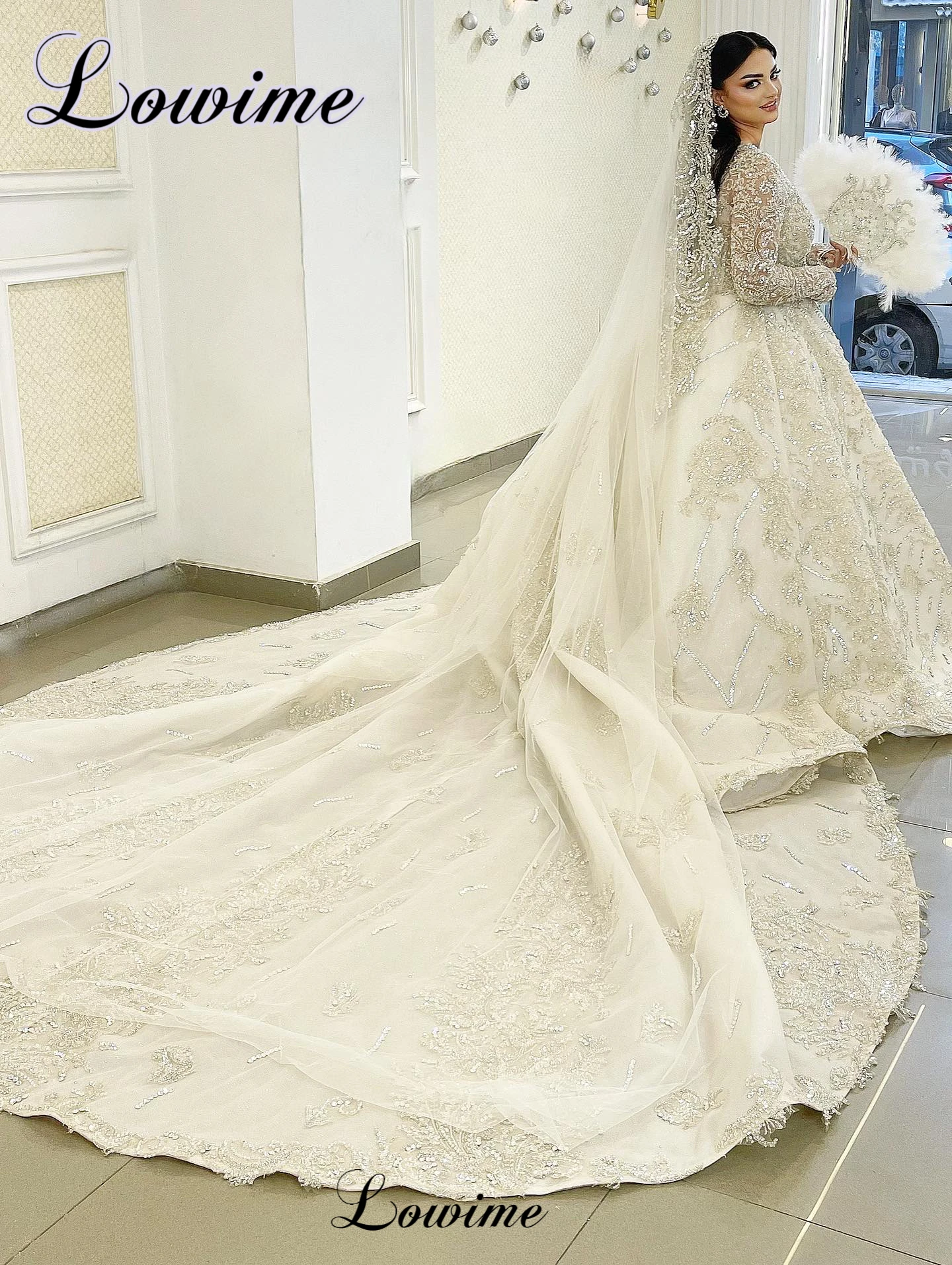 2026 New Luxury Wedding Dresses With Chapel Train Shiny Crystals Wedding Gowns Long Brides Dresses Vestido Blanco Customized