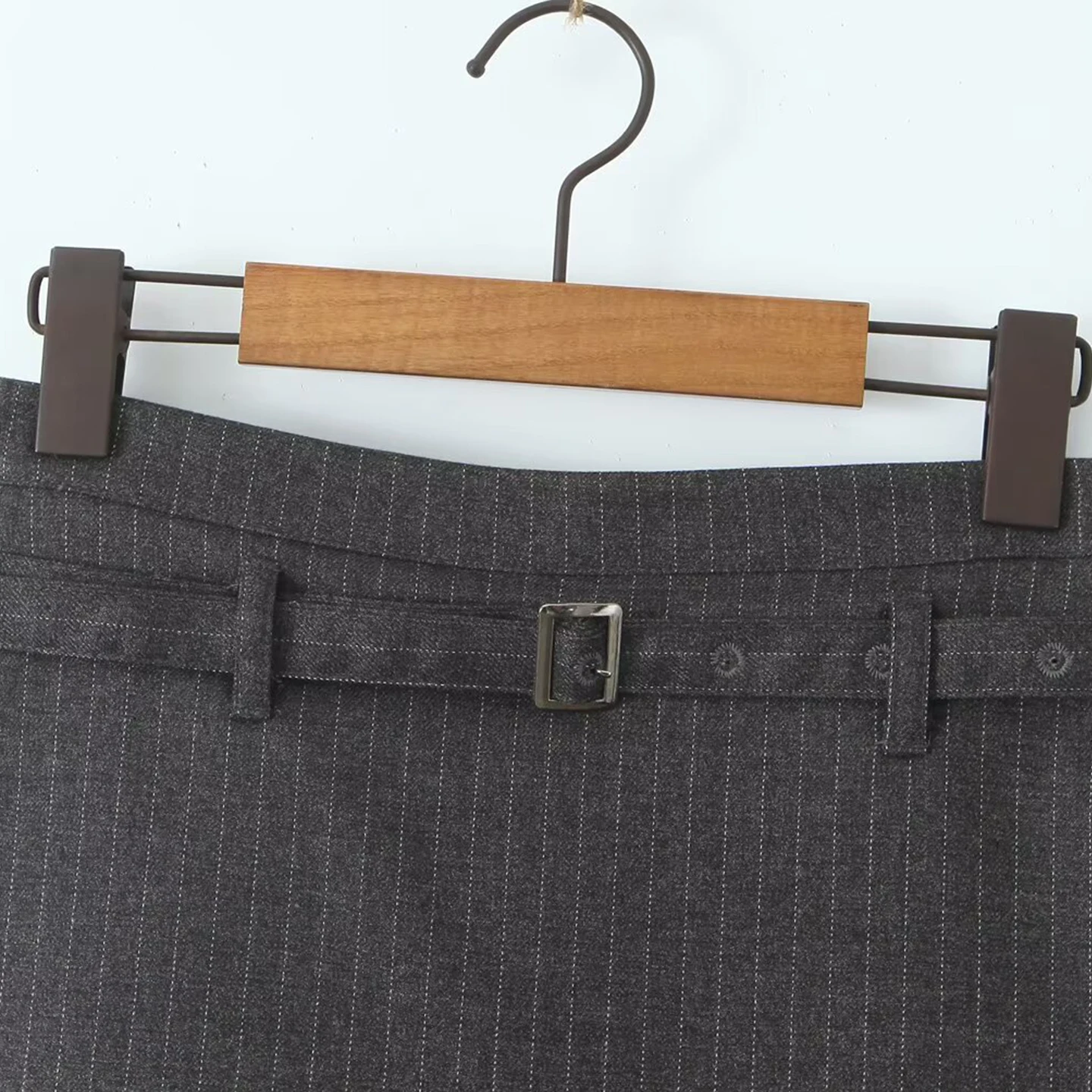 Faionable Casual Autumn 2025 Women's Stripe Skirt Pants Thin Woolen Material Apperance Two-Piece Set ort Pants Design