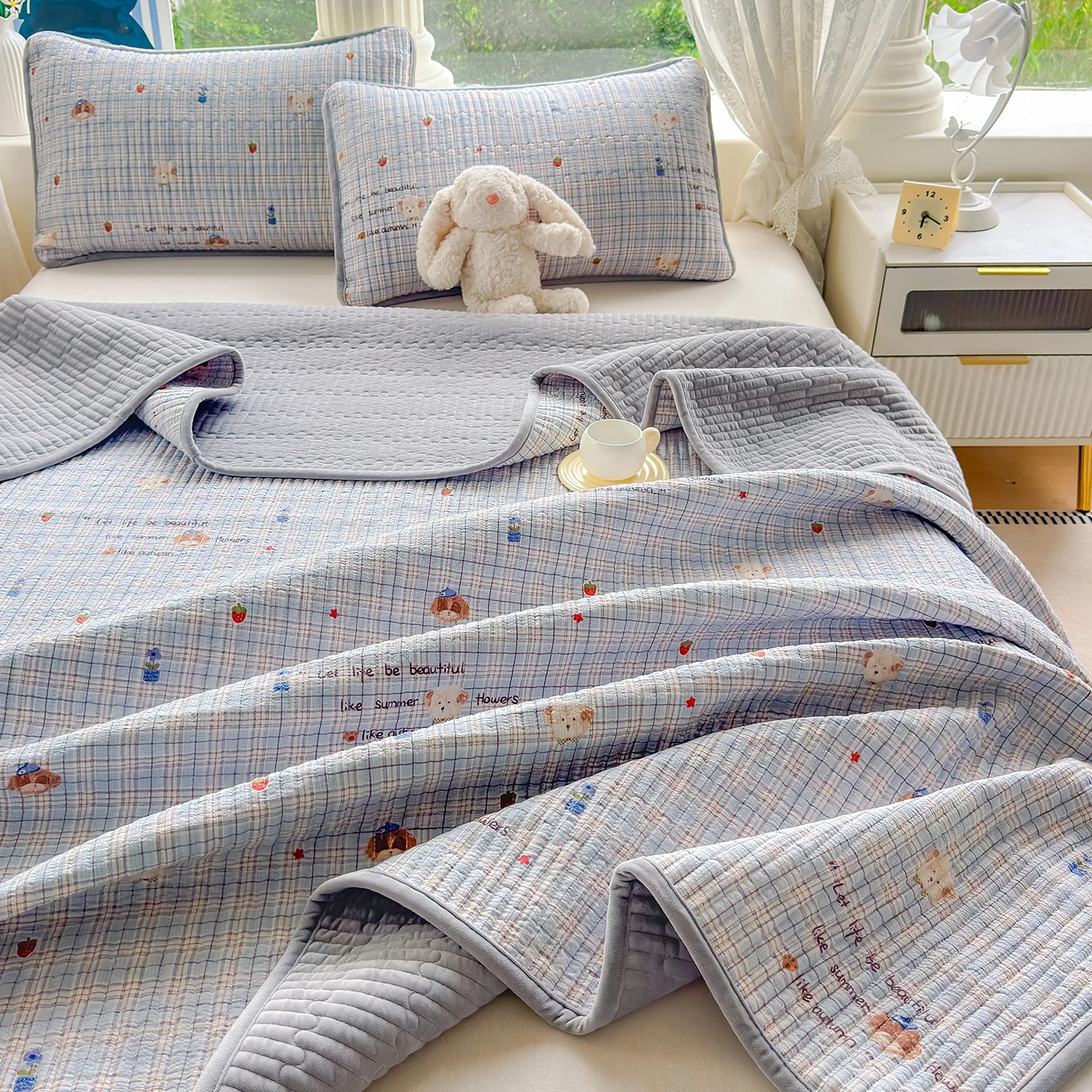 1pc Quilted Cartoon Printed Bedspread for Bed roupa de cama Single/Queen/King Bed Cover Thicked Bedsheet colcha de cama casal