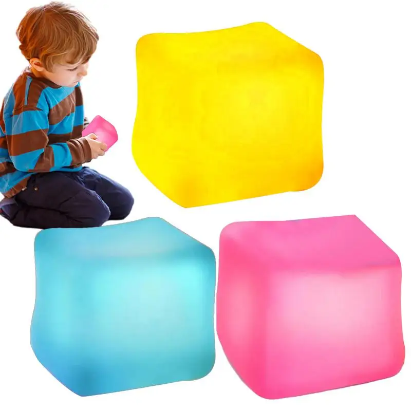 SquishyIce Cube Fidget Toy Creativo Morbido Spremere Giocattolo Elasticizzato Forma Quadrata SquishyStress Palla Spremere Giocattoli Alleviare Lo Stress