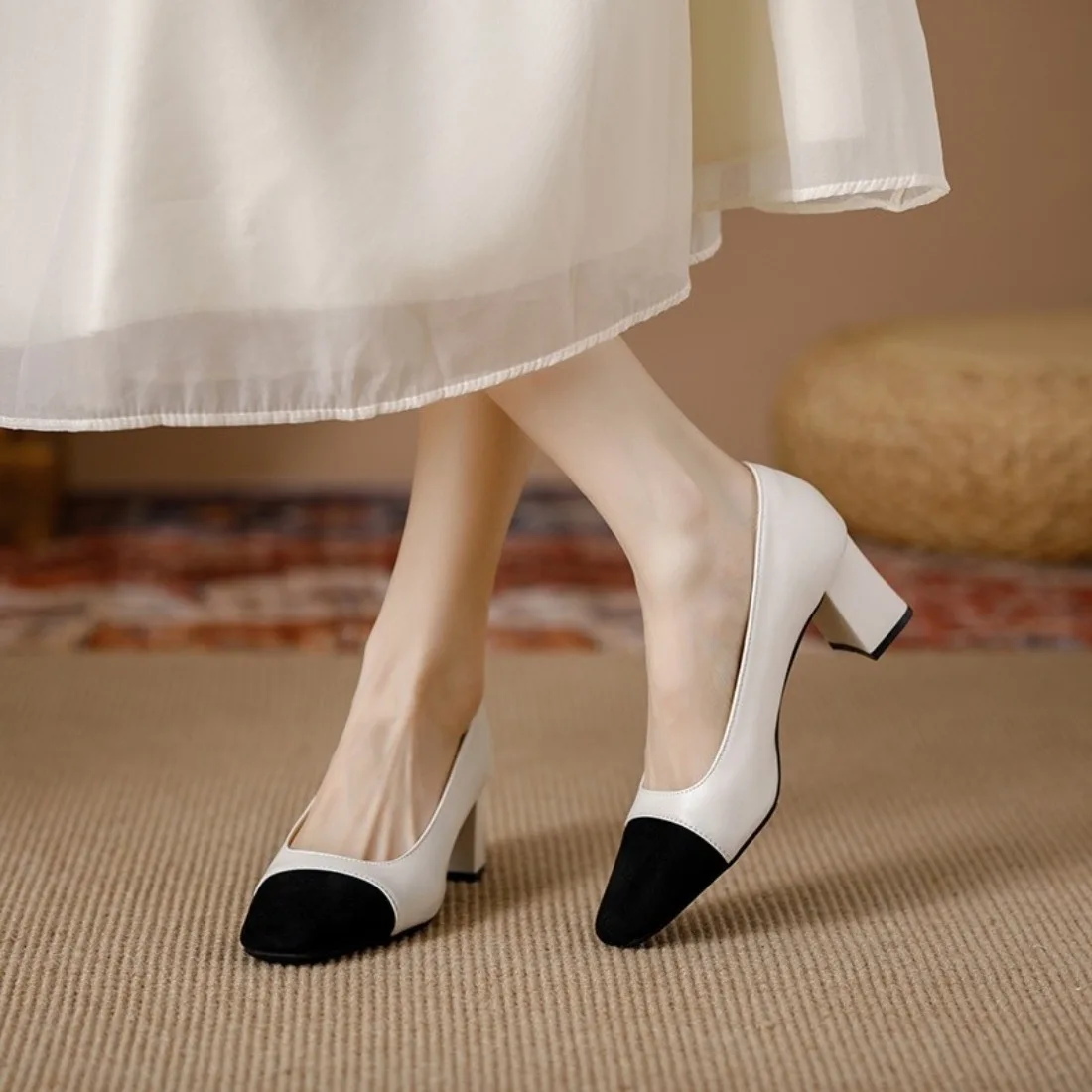 

Spring New Fashion Low Square Heels Shoes Korean Color Matching Party Ladies Shoes Designer Chaussure Femme All-match High Heels