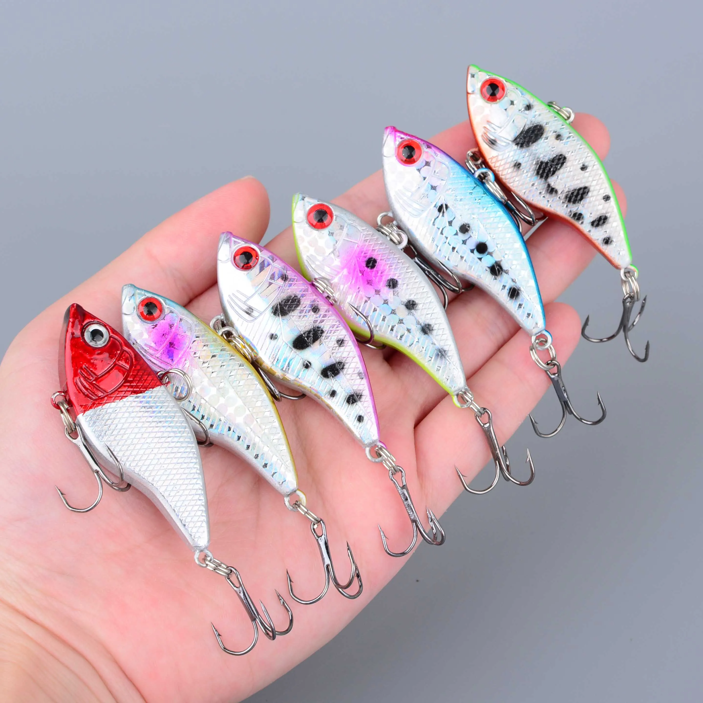 Señuelo wobbler con vibración anzuelos para pesca de arrastre - imagen 4