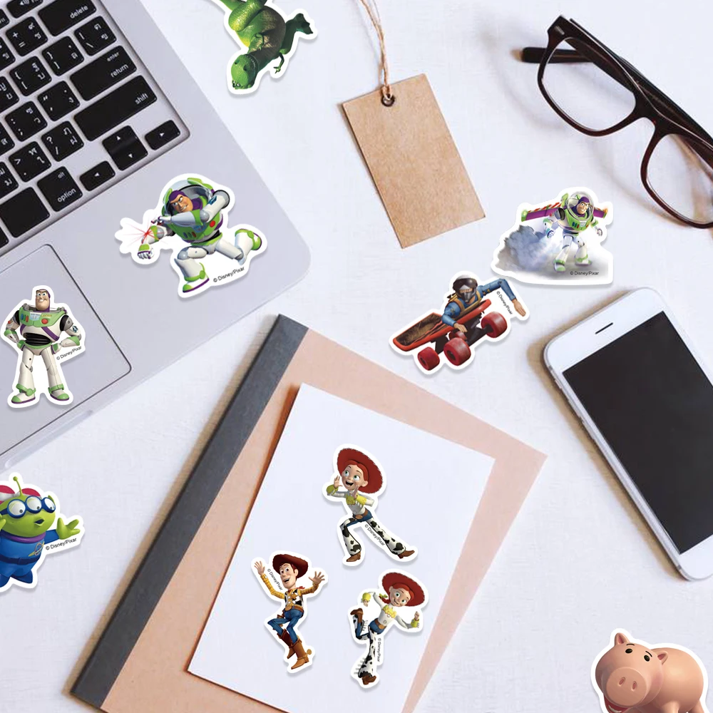 Disney-Juego de pegatinas de Toy Story, 50 Uds., para bricolaje, portátil, equipaje, monopatín, calcomanías divertidas de dibujos animados, decoraciones de regalo clásicas para fanáticos