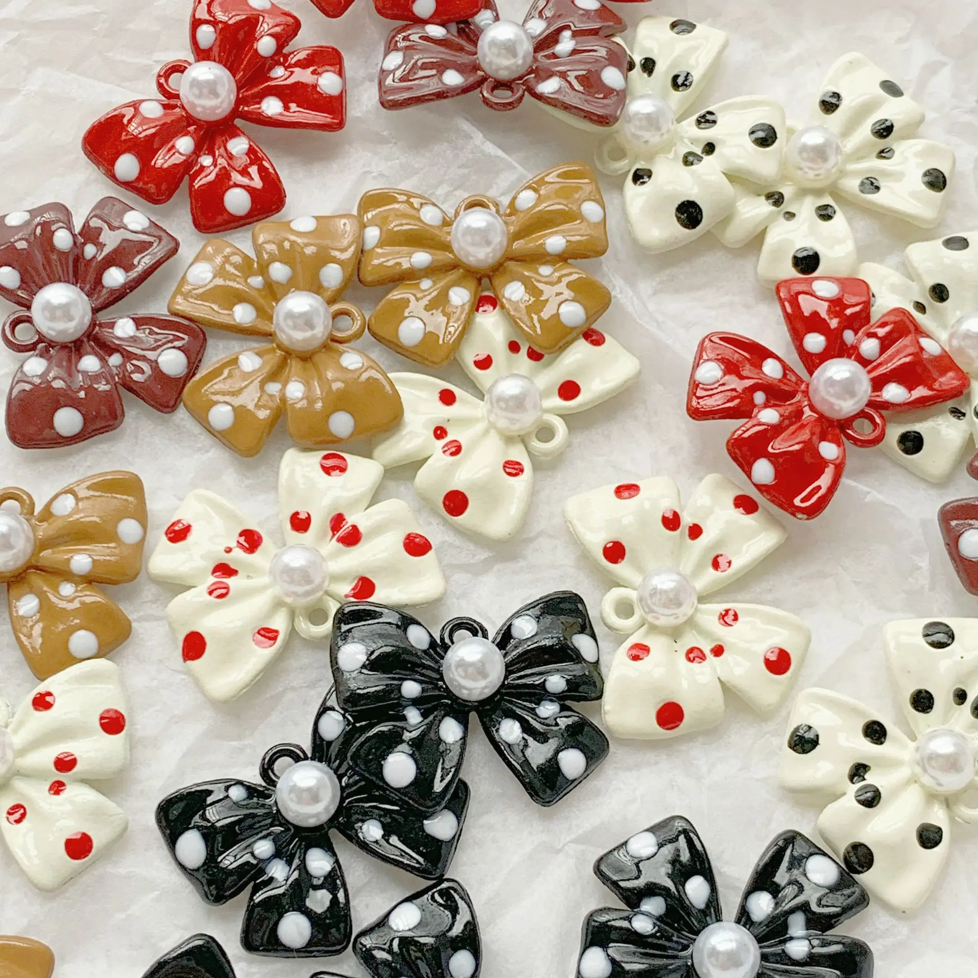 2024 Oil Drop Polka Dots Style Ribbon Knot Tie Bow Alloy Charms with Round White Pearl For Necklace Bracelet 18*22mm 50pcs