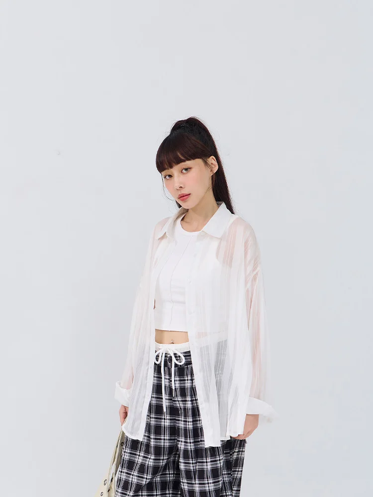 

Новинка Queenshop: Женская простая полосатая рубашка свободного кроя из дышащей хлопково-полиэстеровой смеси с длинным рукавом (Весна-Лето)