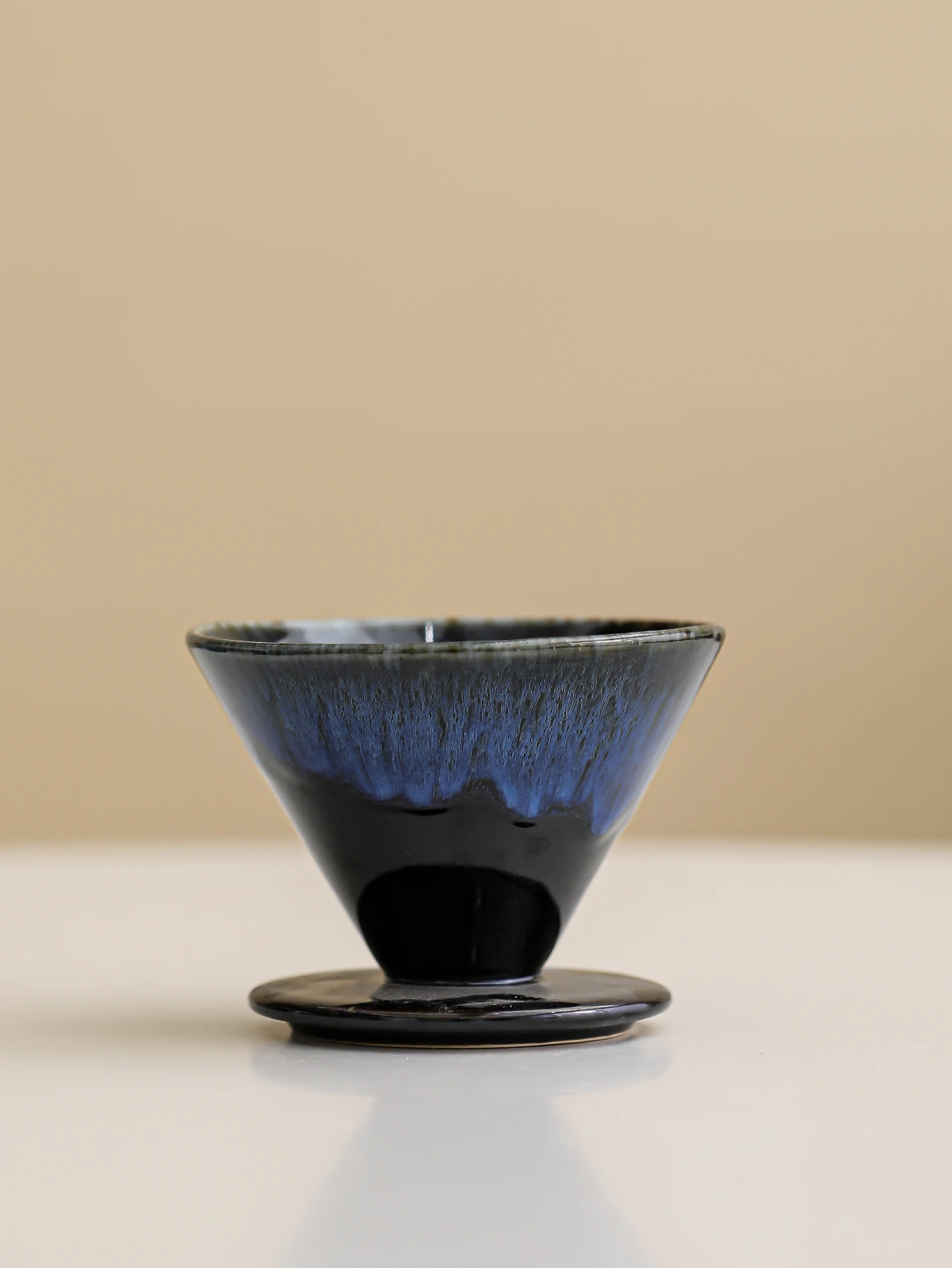 A Ceramic Pour-Over Coffee Filter Cup Domestic Coffee Brewing Filter Kiln-Fired Coffee Utensil Specialized Funnel-Shaped Filter