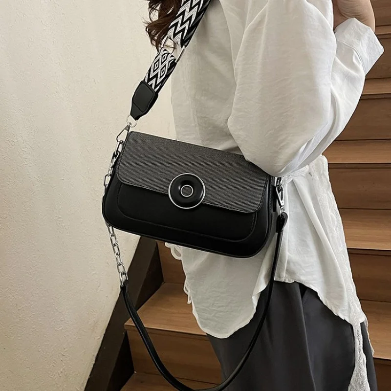 

Popular Classic High-End Leather Women's Shoulder Bag Luxury Brand Fashionable Elegant Classy Finish Commuter Vintage Bag​