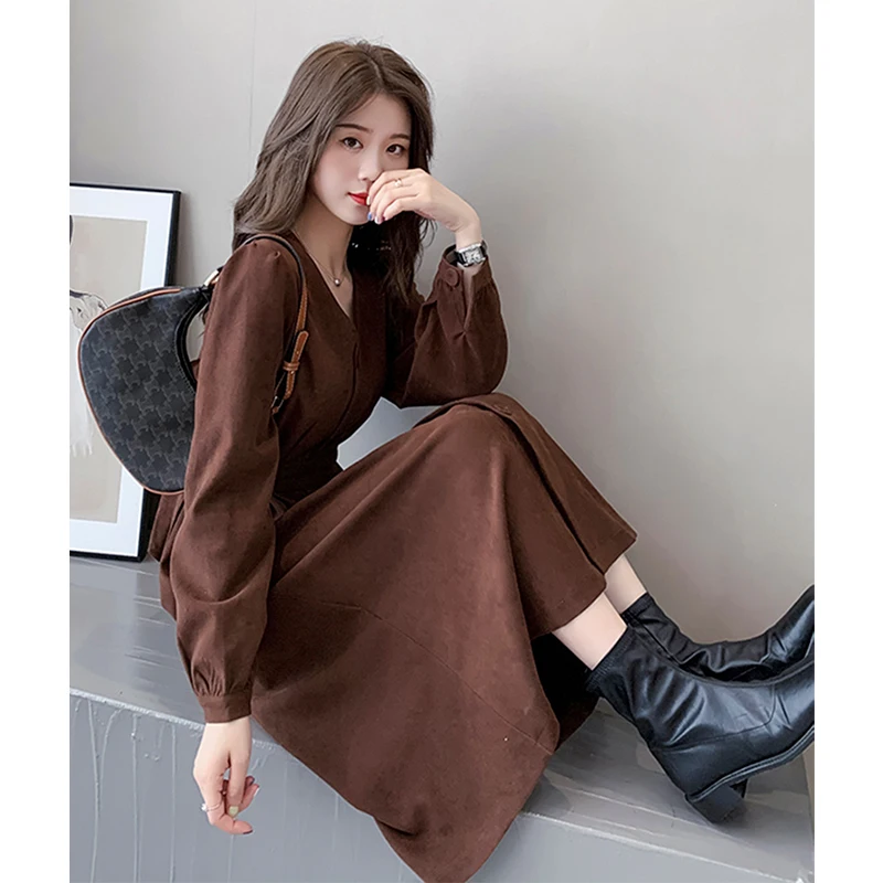 Ladies Dignified Sense of Design Fried Street dress 2022 New Women's Autumn and Winter French Minority Long