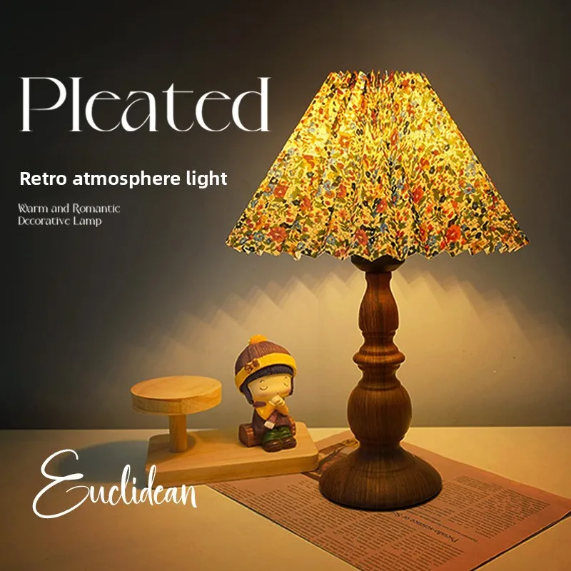 

American Retro Wood Grain Desk Lamp Bedroom Bedside Living Room Desktop Multi-functional Atmosphere Night Light