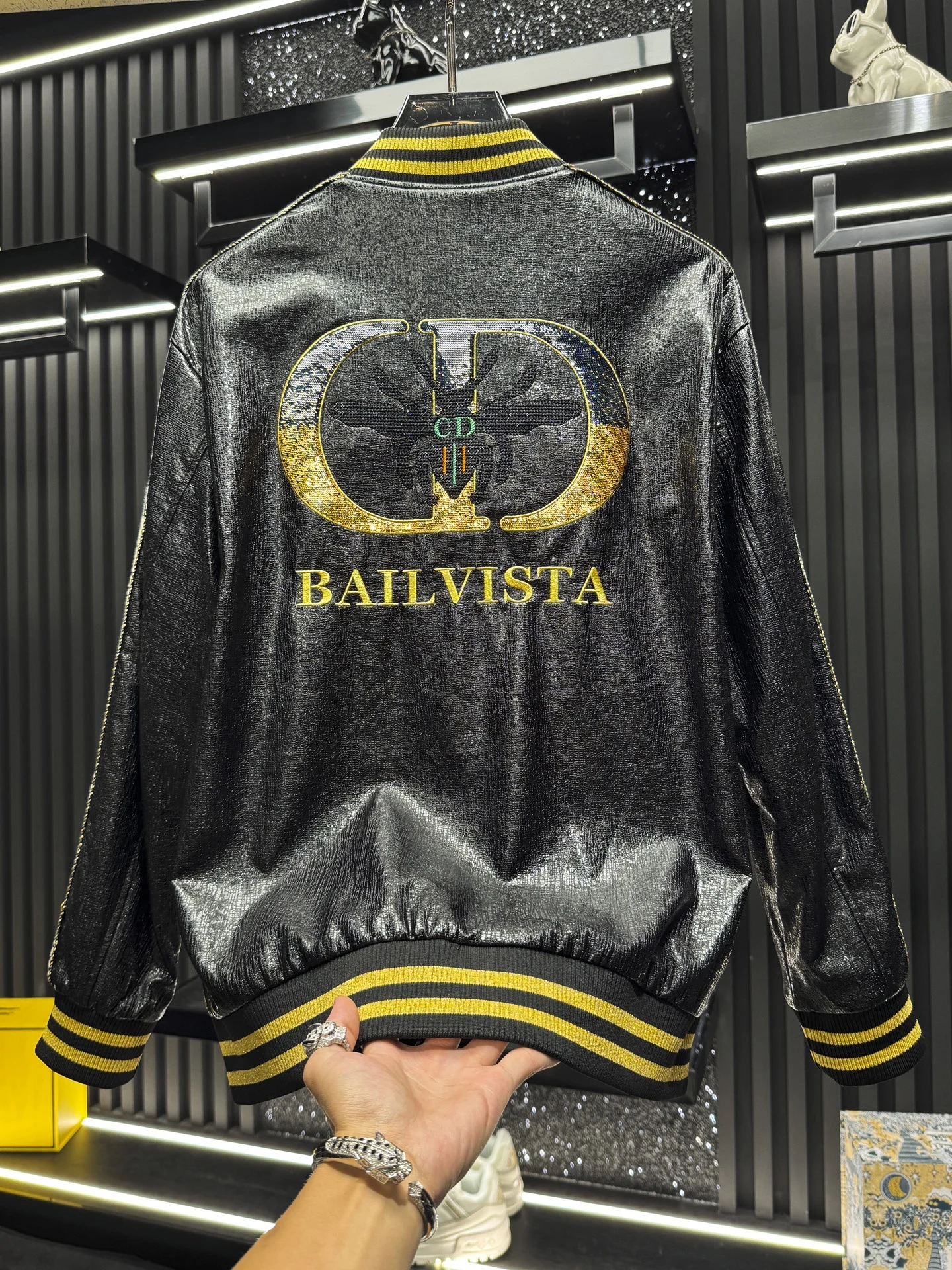 

Ele Embroidered Baseball Jaet for Men Faionable All-Match Lightweight Contrast Color Design Stand Fit Cotton Blend