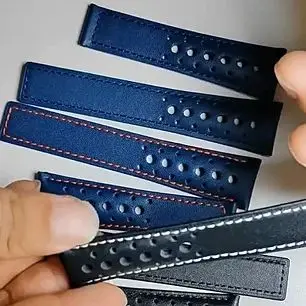 Gebruikt voor luxe 22 mm platbinding naaldpatroon groot gat ademende hoofdlaag rundleer horloge racehorlogeband