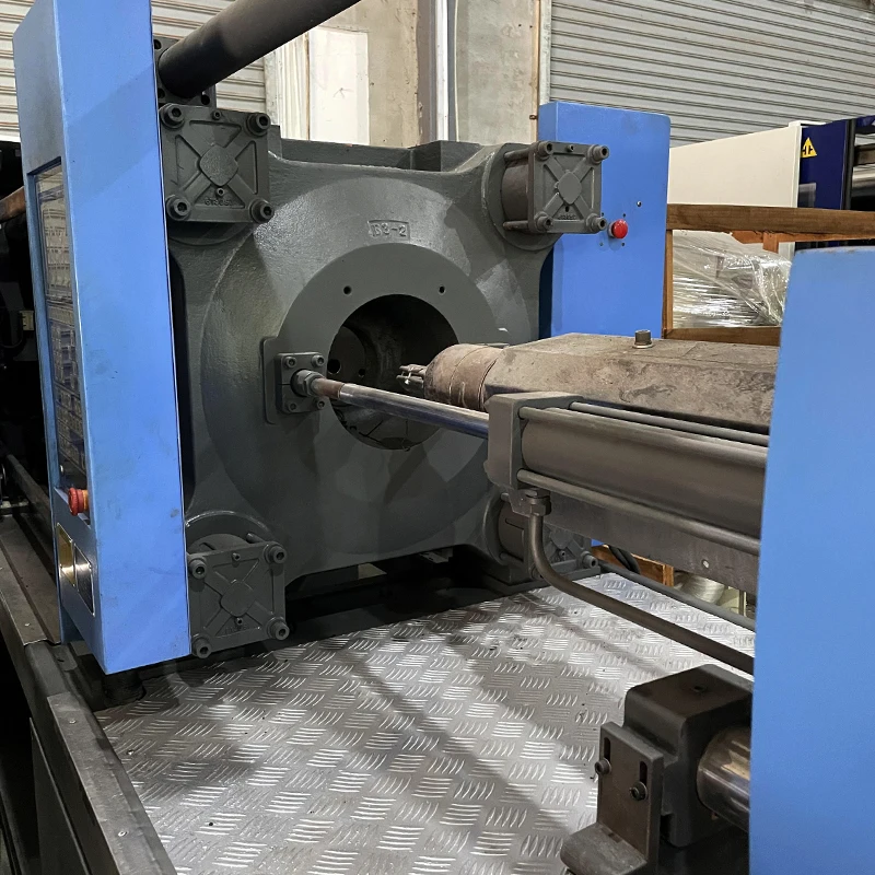 Desktop Injection Molding Machine 250Ton for Plastic Spoon Manufacturing Industrial Molding Machinery Custom