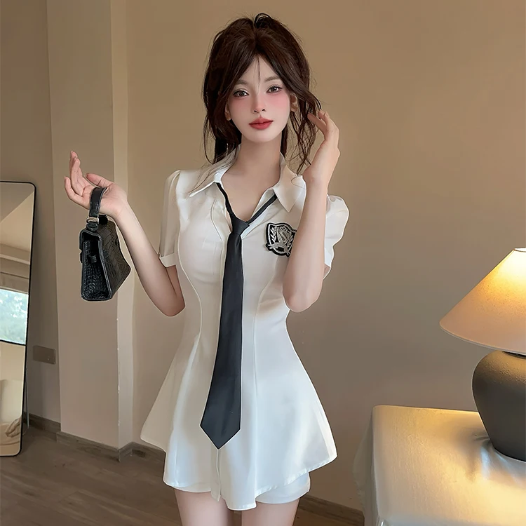 Women's Foot Bath Technician JK Uniform Set School Style Uniform White Shirt Short Pants Two Piece Set Youthful Fashionable