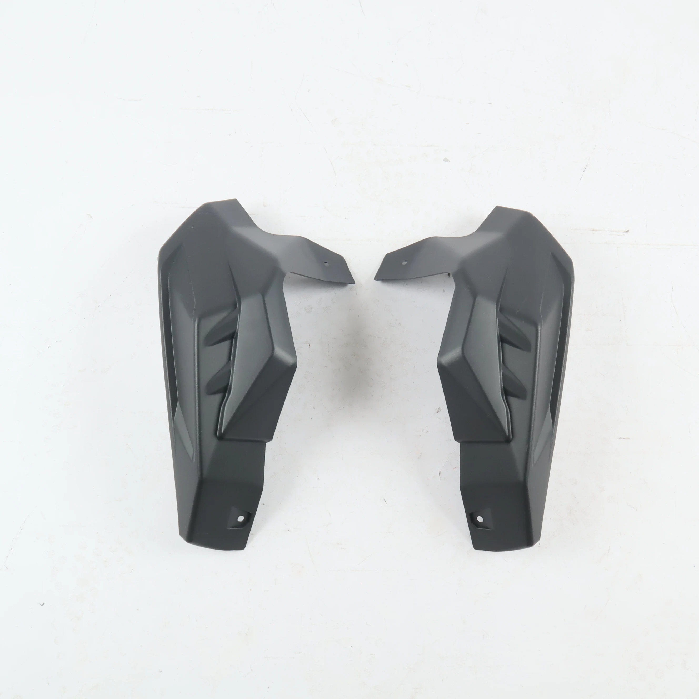 Left&Right Rear Cage Trim Fit For 2017 2018 Can Am Maverick X3/X3 MAX #705010335 #705010336
