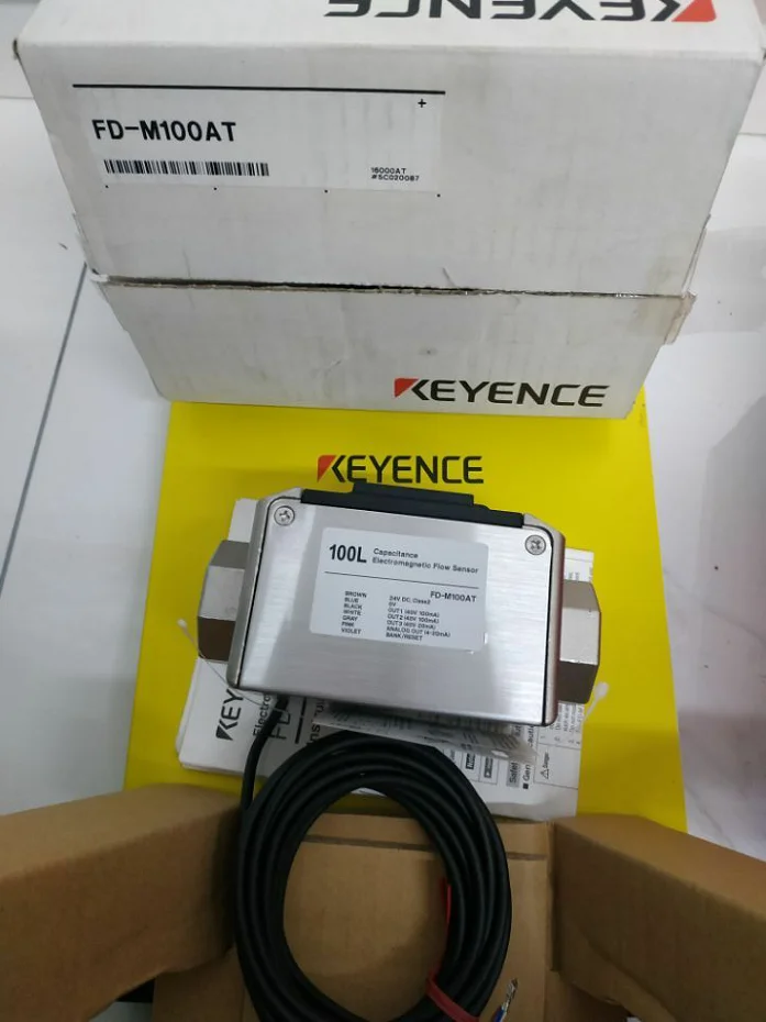 October KEYENCE Flow Sensor FD-M100AT Original Stock