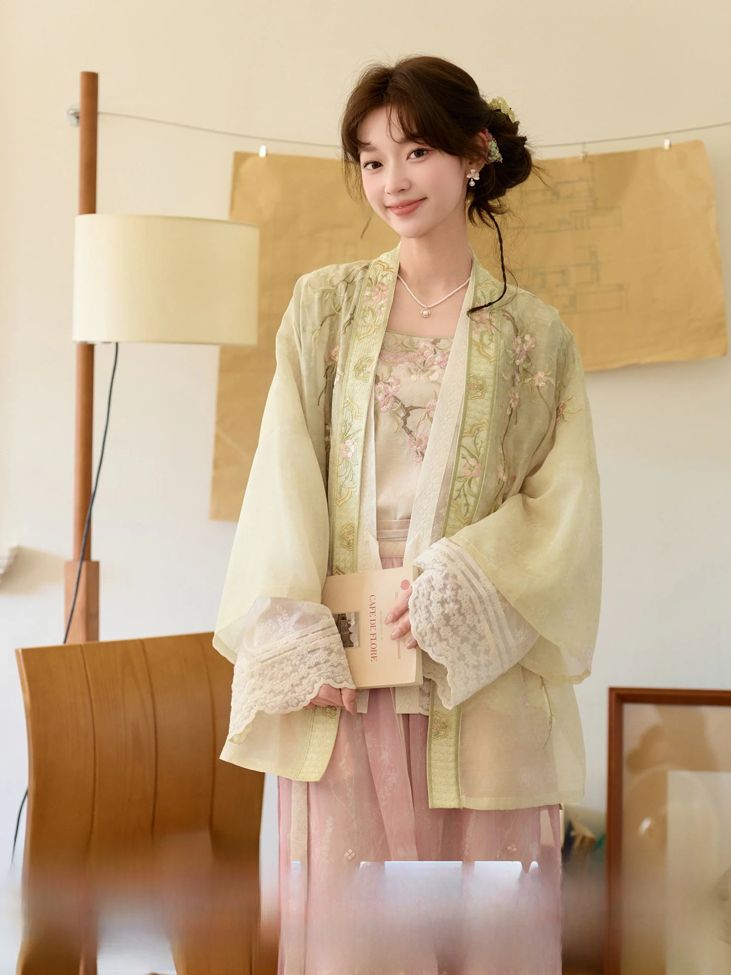 

Thirteen Surplus Hanfu Set Women's Gradient Print Flocking Strap Suits Traditional Chinese Clothing Spring Collection