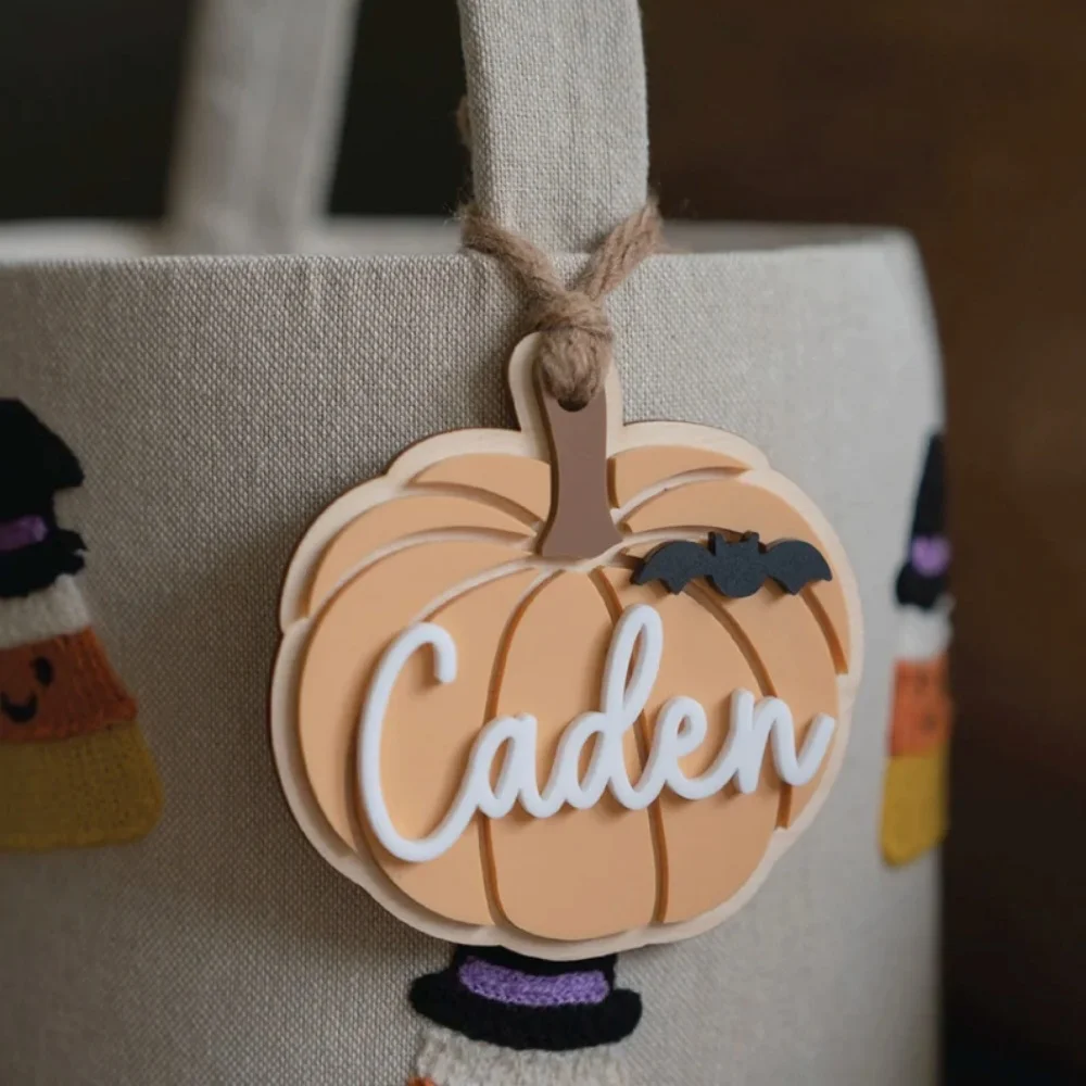 LeeChee Personalized Halloween Custom Name Acrylic Pumpkin Pendant With Bat Design Halloween Basket Decoration Tag