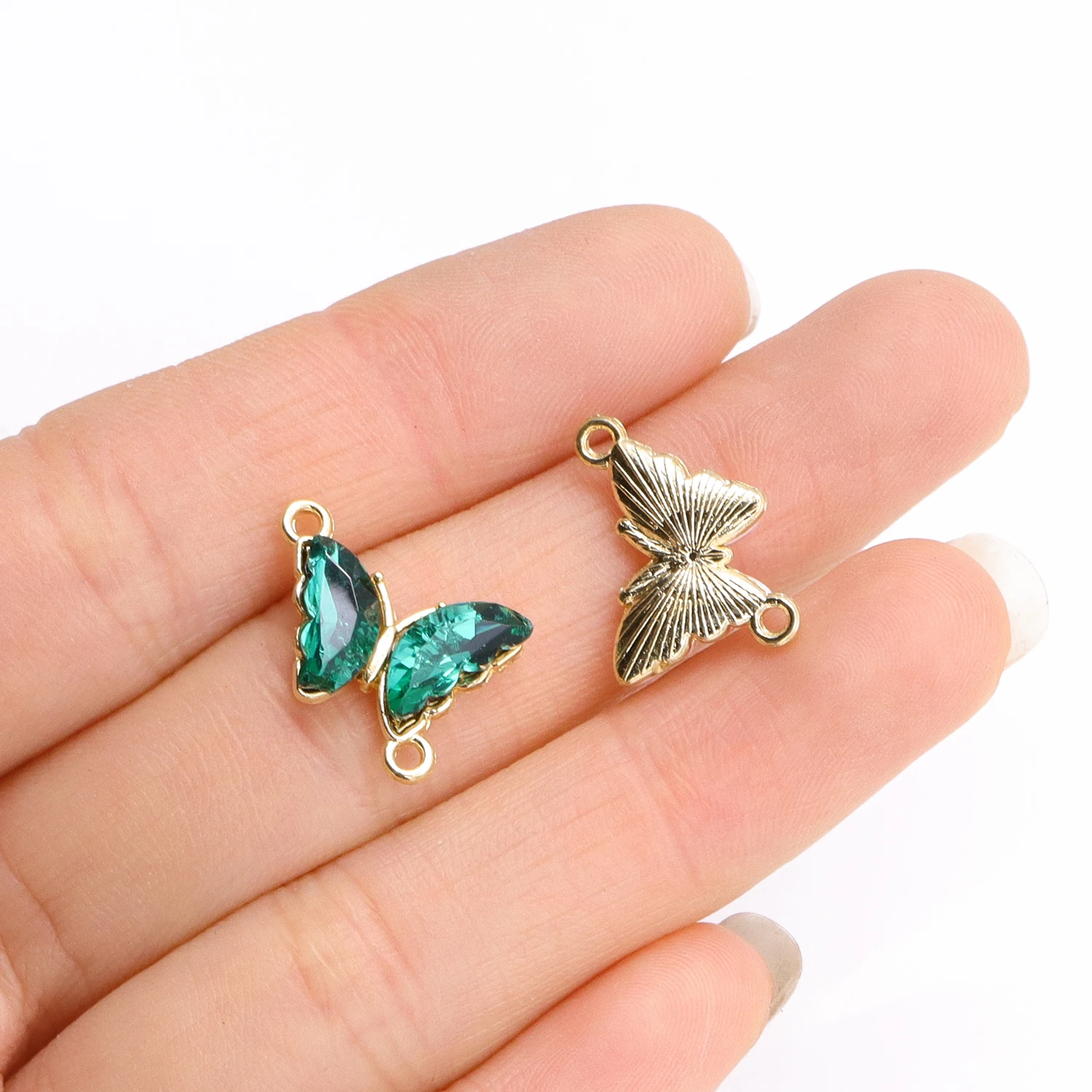 10 ชิ้นแก้วคริสตัลผีเสื้อตัวเชื่อมต่อจี้สําหรับสร้อยข้อมือผู้หญิงสร้อยคอ DIY เครื่องประดับอุปกรณ์เสริม Charms Materi