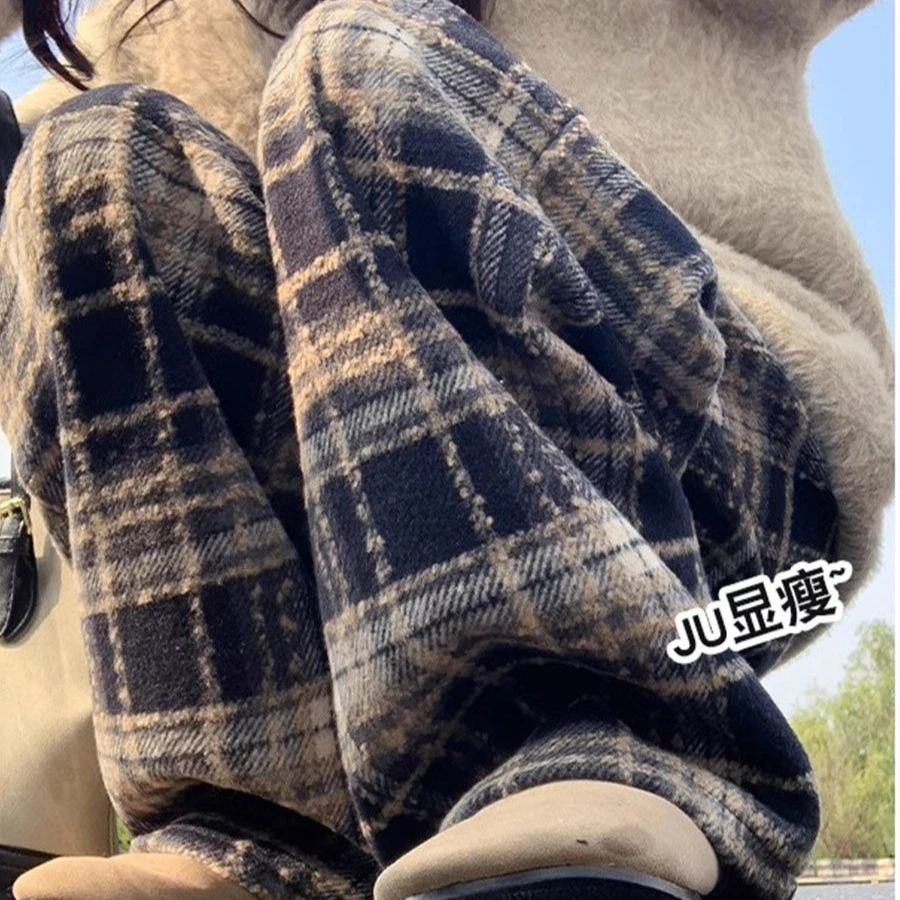 Celana Kaki Lebar Bulu Wanita Celana Panjang Lantai Lurus Kotak-kotak Tebal Musim Dingin Wanita Celana Panjang Tebal Kasual Wol Hangat Mode