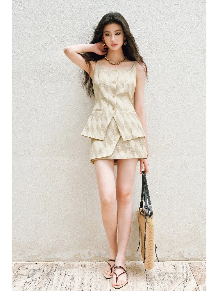 

WANGXO Oxygen Sensation Linen Diamond Texture Waist Cinched U Neck Strap Vest And Skirt Set Summer Fashion Women's Ensemble