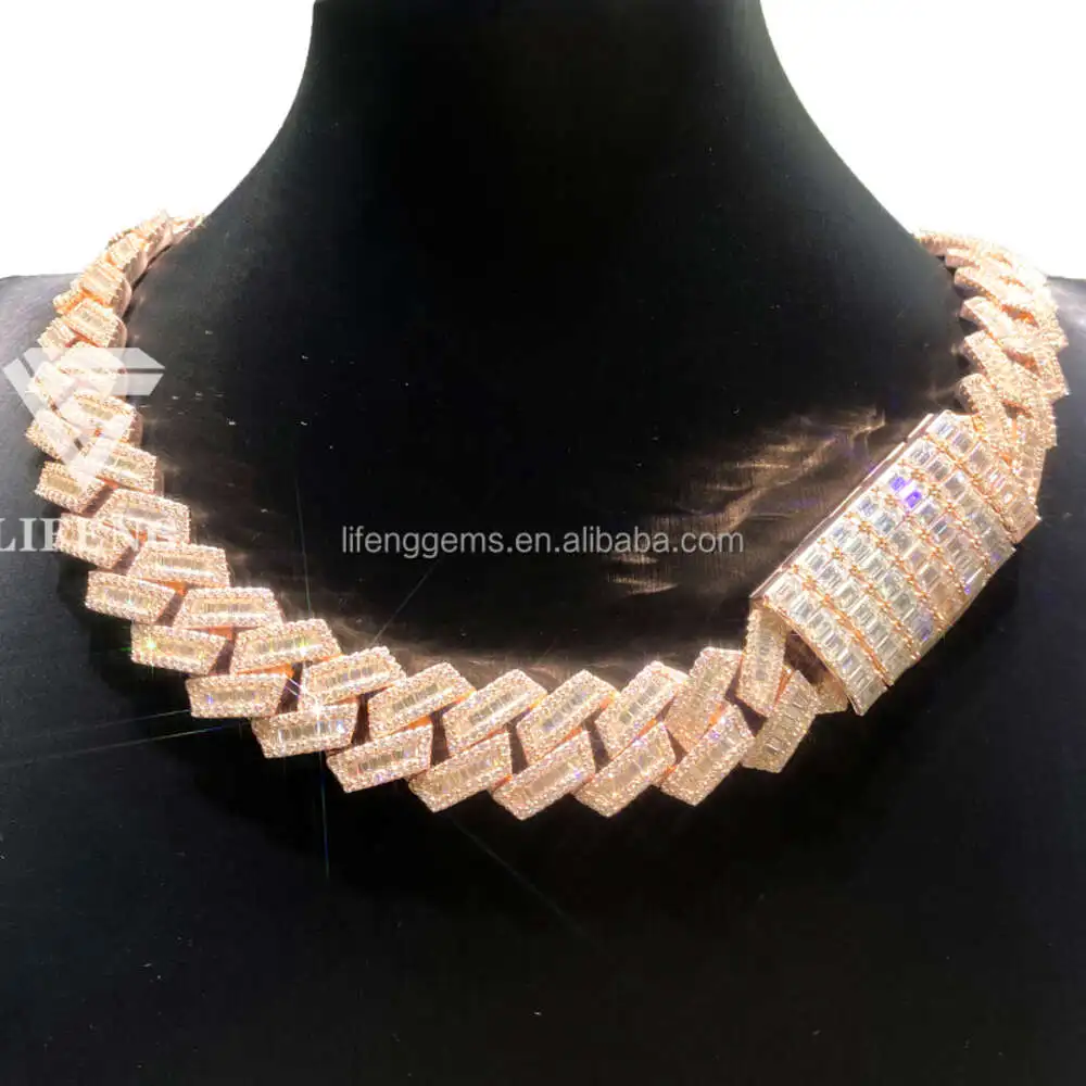 Mixed Inlay of Bugaette and Circular Moissanite Stones 20 Mm Yellow or Rose Gold Hip-hop Moissanite Cuban Link Chain