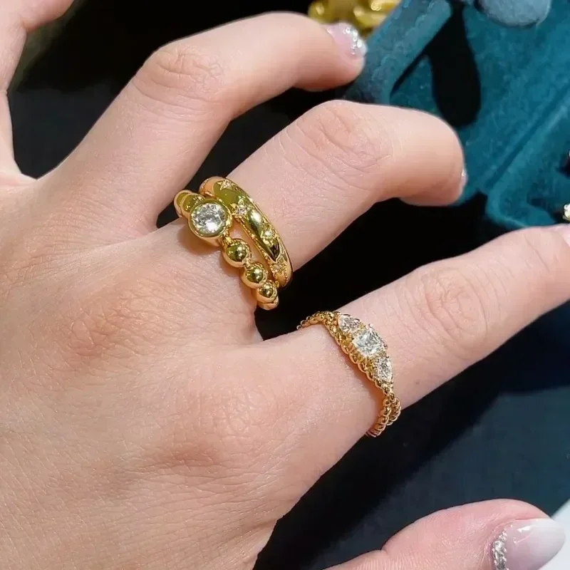 Light luxury vintage Twists square crystal rings for women charms High quality Couple style Stacking ring exquisite fine jewelry