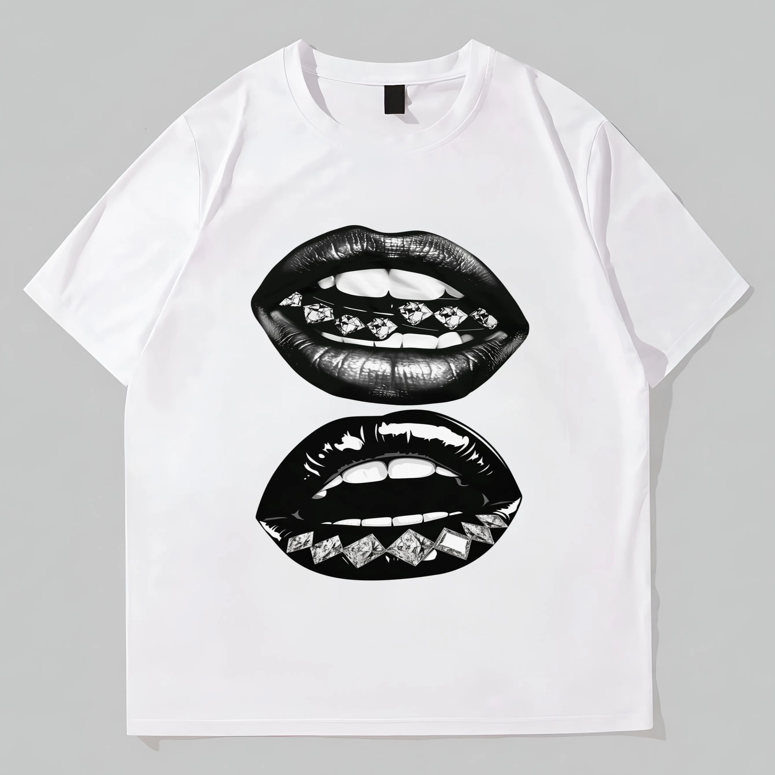 

Teevo Short Sleeve T-Shirt with Unique Lips Design, Casual Graphic Tee for Fashion Wear
