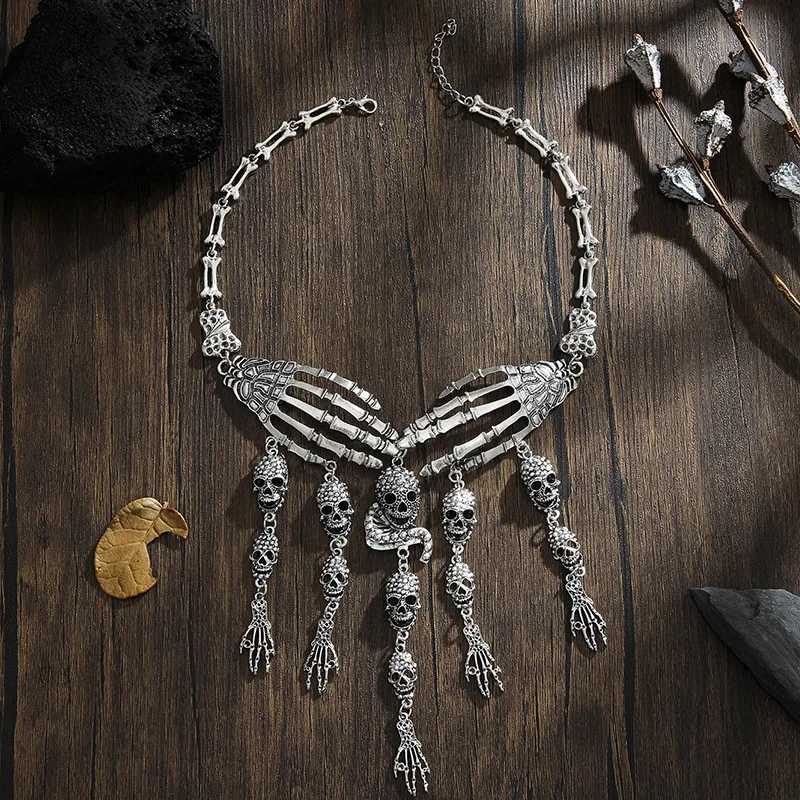 LZHLQ Necklace Skeleton Head Long Chain Female Fashion Accessories Collar Skull Necklace Punk Women Chunky Jewelry