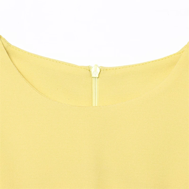 KEYANKETIAN 2025 Estate delle nuove donne O-Collo senza maniche Mini abito stile semplice Moda cerniera posteriore Slim Cami Dress Tinta unita