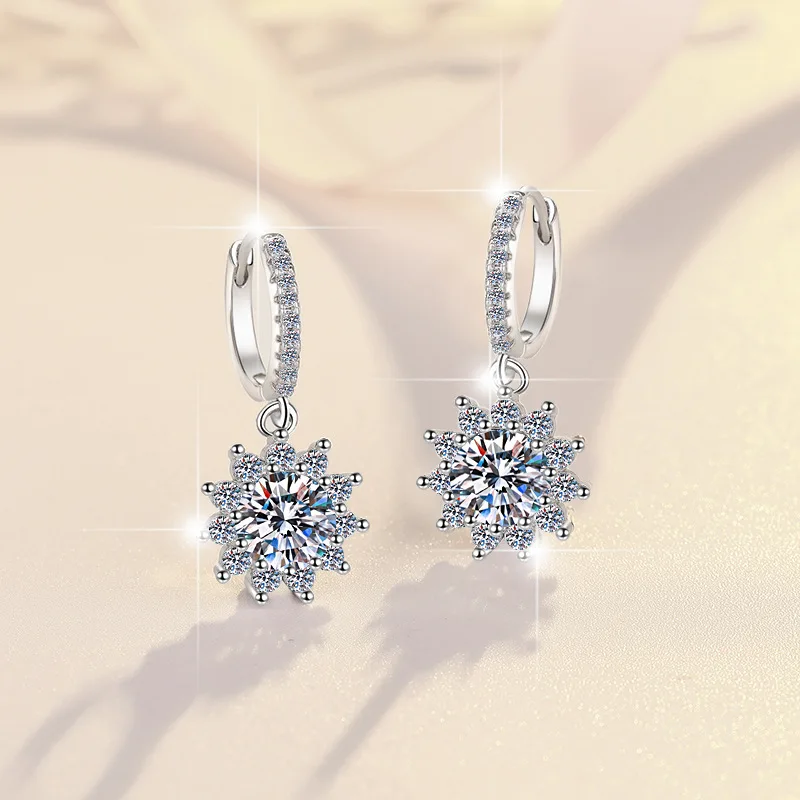 Neue 925 Sterling Silber Ohrringe Luxus für Damen Hochzeitsschmuck Verlobungs-Accessoires Glänzende Zirkon-Ohrringe Modisches Geschenk