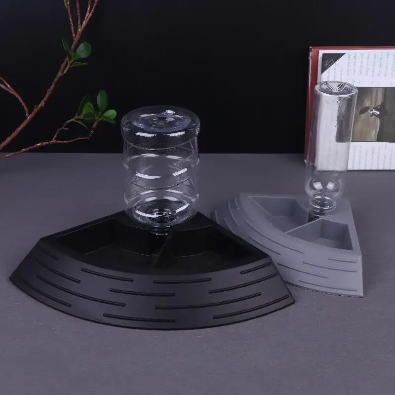 2 In 1 Hidangan Sudut Mangkuk Air Kadal Pengumpan Reptil Otomatis dengan Botol Air untuk Kadal Tokek Singa Maned Kura-kura Hewan Peliharaan S/M/L