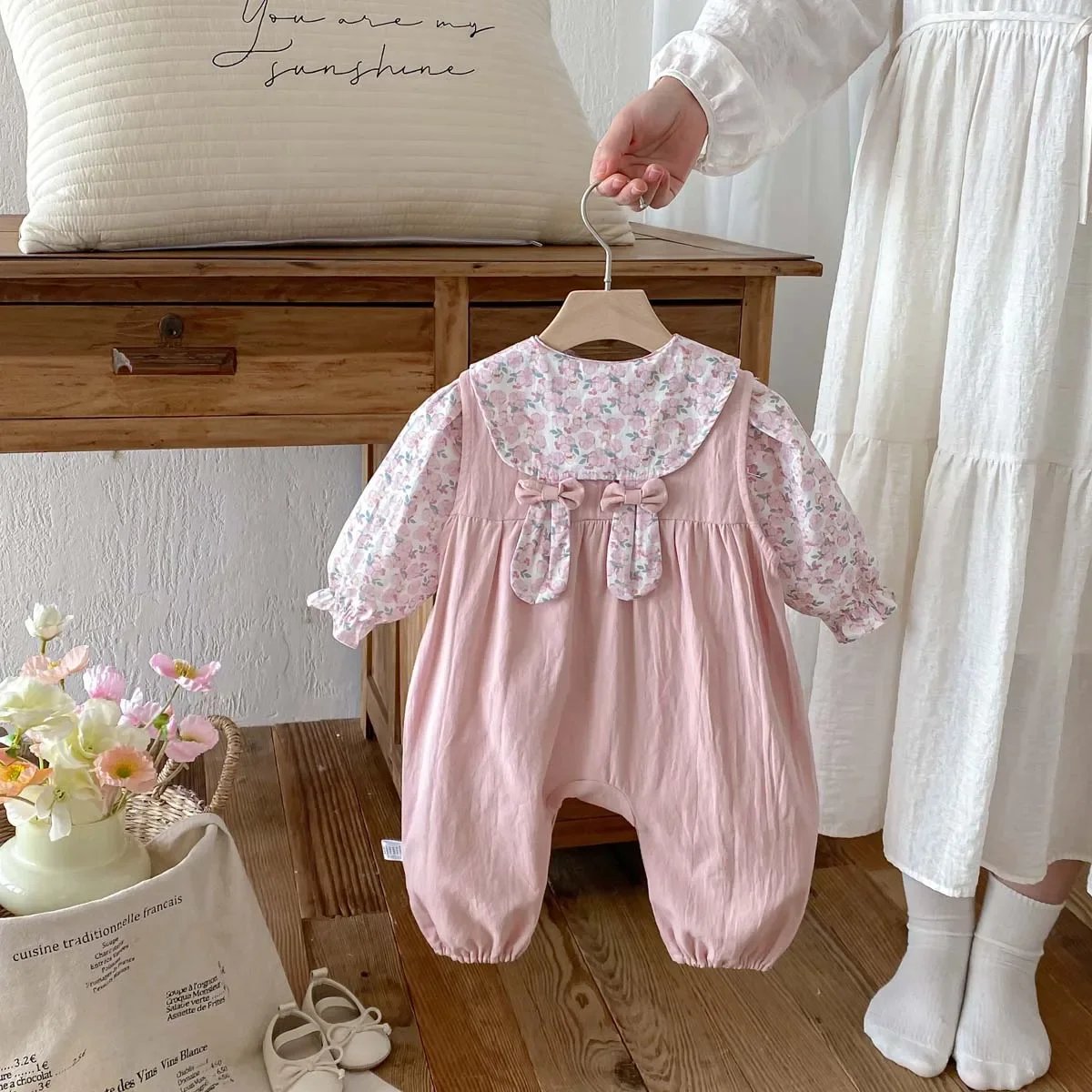 

Spring and Autumn Baby Suit Sweet Floral Doll Collar Shirt Embroidered Suit 2-Piece Set, Baby Girl Cute Rabbit Embroidery 2-Piec