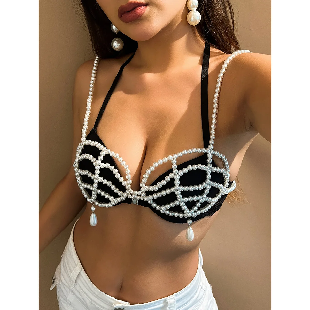 Sexy Pearl Body Chain Bra Tops Women Imitation Pearl Draping Pearl Drop Harness Chest Chain Festival Rave Nightclub Body Jewelry