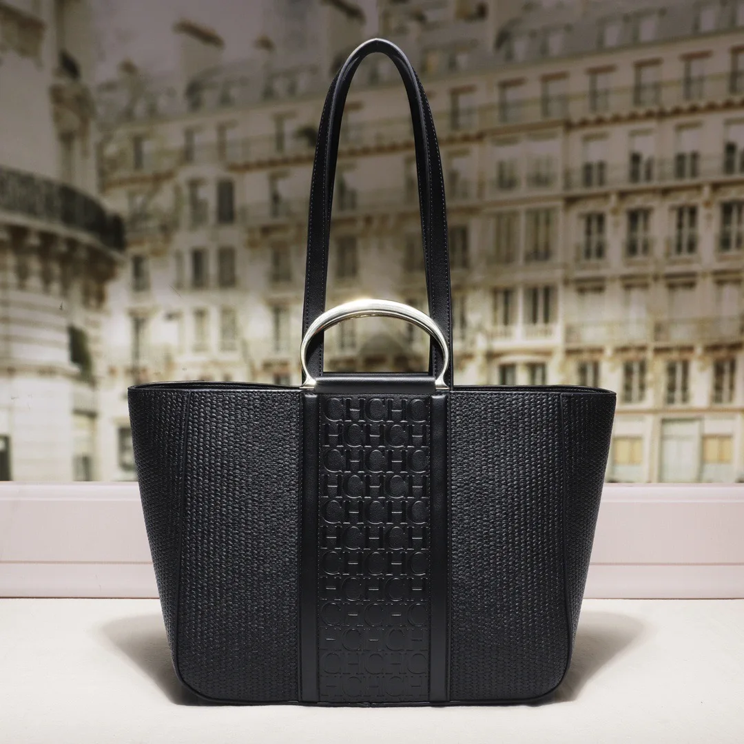 2024 Luxury Designer Women's Tote Bag Autumn New Large Capacity Black Color Commuter Women's Bag