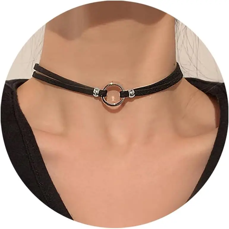 Schwarze Halsketten für Frauen, verstellbare mehrlagige Samt-Leder-Spitzenkragen-Choker-Halsketten, Goth-Schmuckgeschenke.