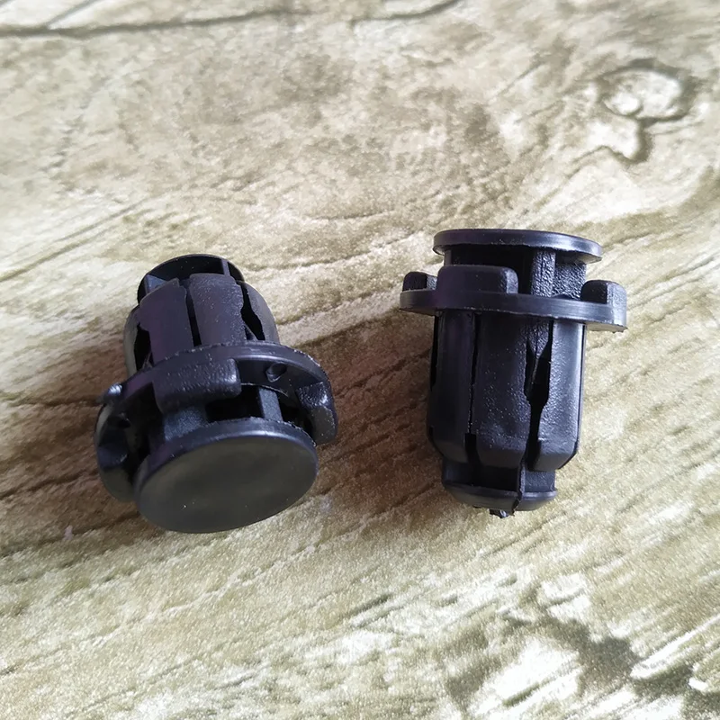 10 sztuk bok samochodu klip plastikowe zapięcia nity dla VW Suzuki SX4 Swift Liana Alivio s-cross Vitara Shangyue M16A