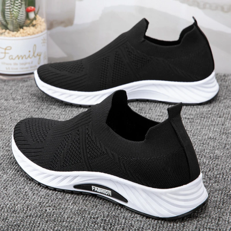 2024 Summer New Cloth Shoes Soft Sole Comfortable Casual Single Shoes Mesh Breathable Solid Color Sports Walking Shoes