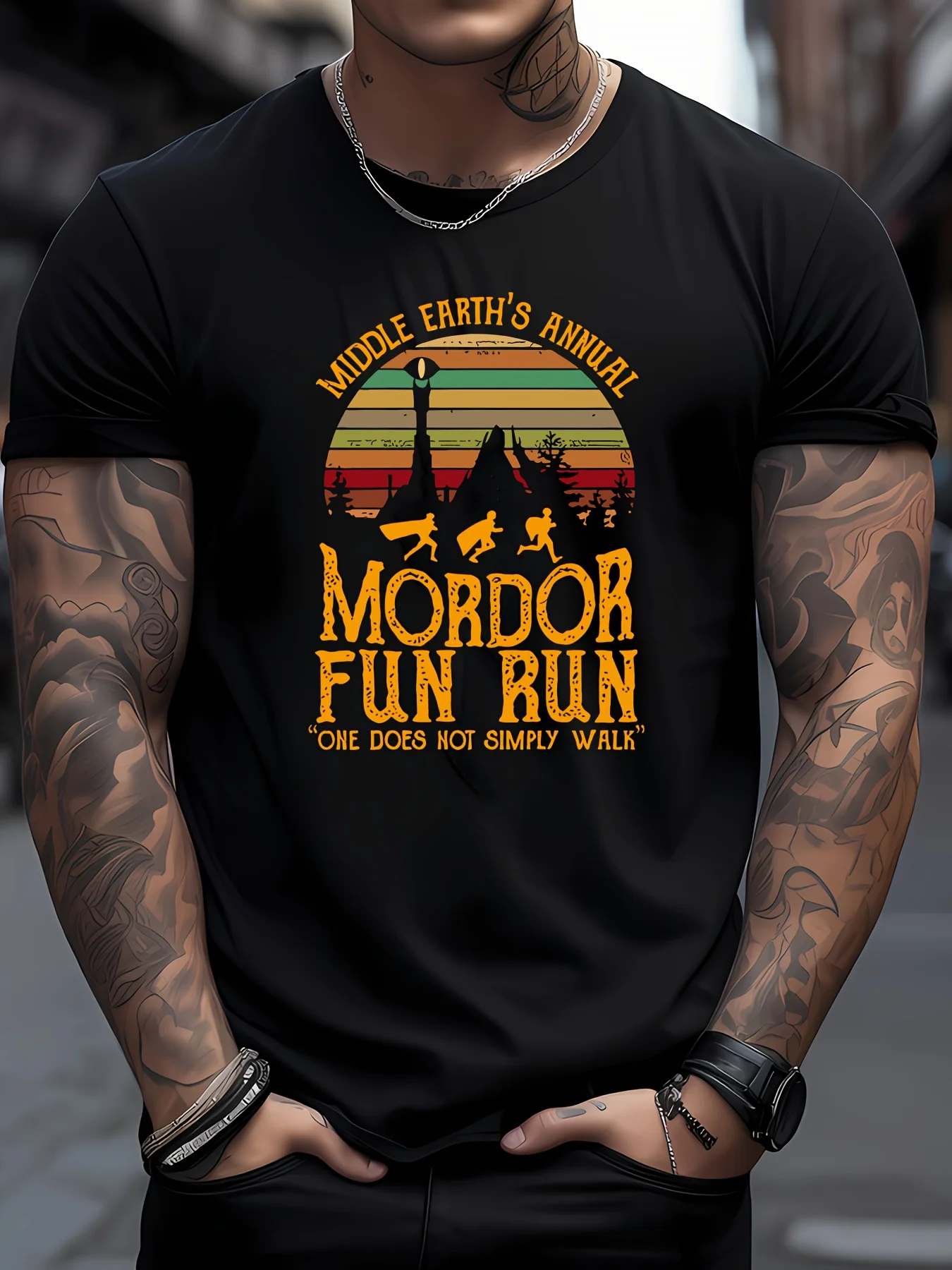 تي شيرت Mordor Fun Run من Middle-earth Modor Fun Run Theme One Door No Lord Slogan باللونين الأسود والأصفر بتصميم حروف عادية إصدار صيفي أنيق