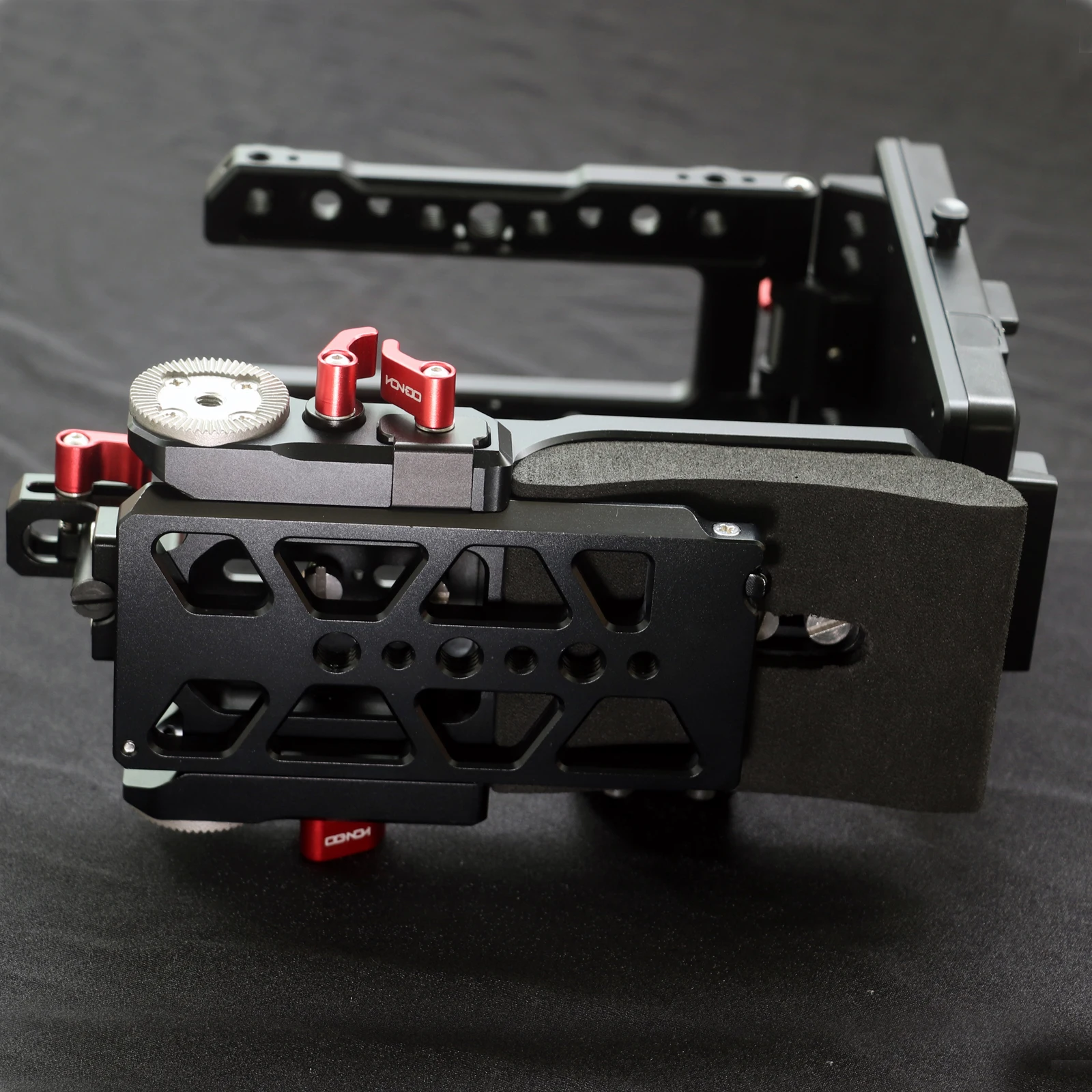 Camera Cage Armor Rig for SONY FX6 Vertical shot Armor With V mount power supply systems