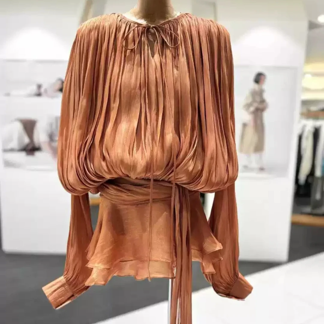 

Элегантный комплект Ele Chic для ранней весны: топ с плиссировкой и рукавами-фонариками, юбка с поясом-завязкой, женская модная одежда.