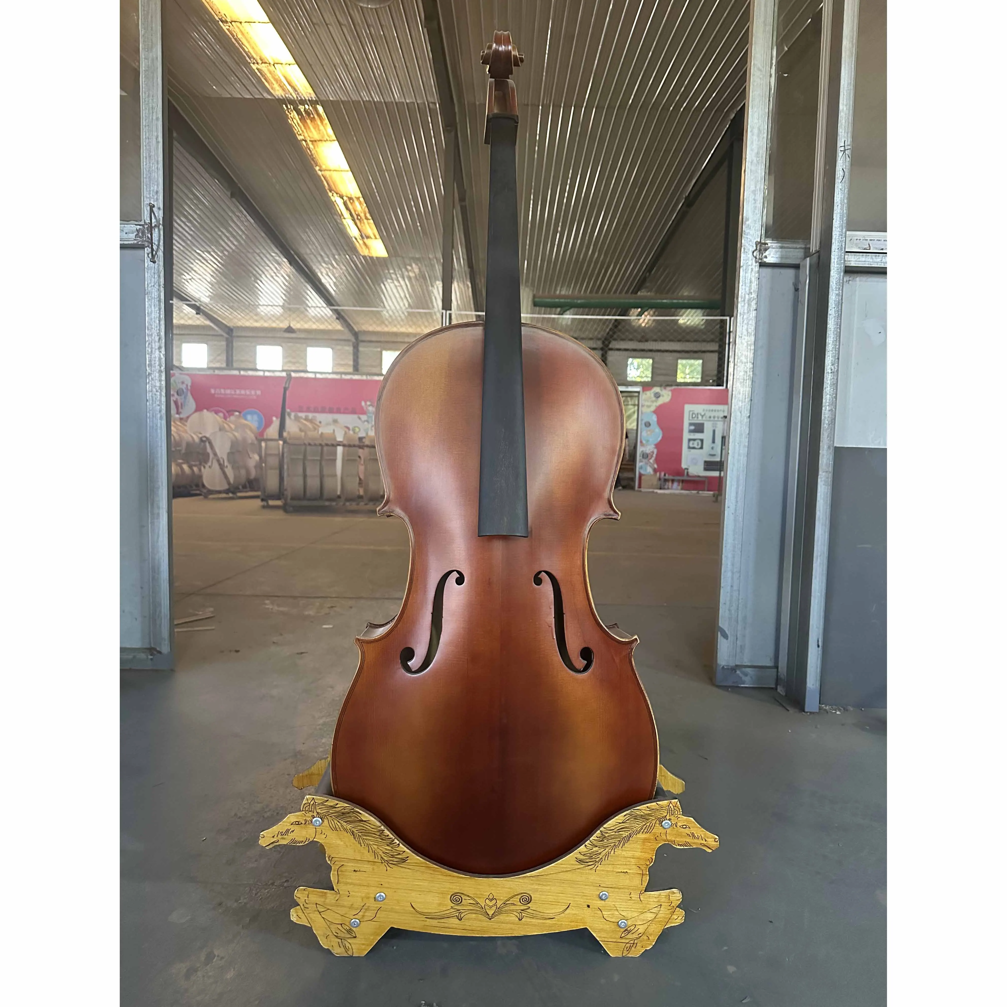 Cello inventory with inventory defects. 4/4cello, only one, cautious for those who pursue perfection.