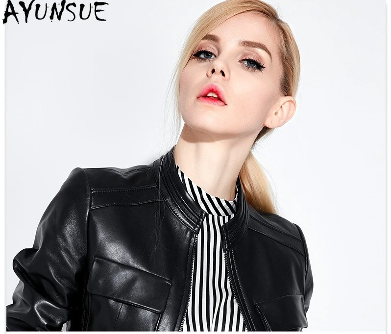 AYUNSUE 100% หนังแกะจริงหนังแจ็คเก็ตผู้หญิง 2025 สีดํารถจักรยานยนต์เสื้อฤดูใบไม้ผลิฤดูใบไม้ร่วงเสื้อผ้า STAND COLLAR Jaqueta De Couro